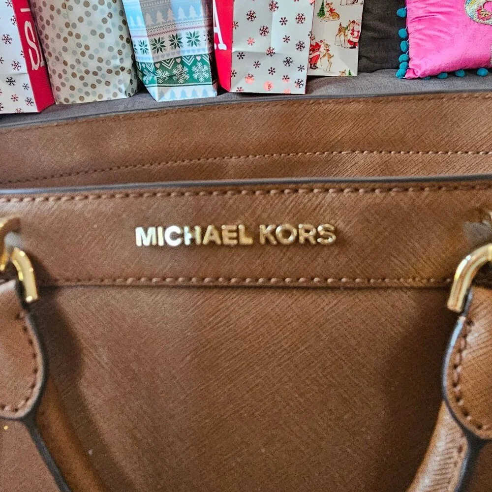 Michael Kors  Medium Saffiano Leather Satchel Purse